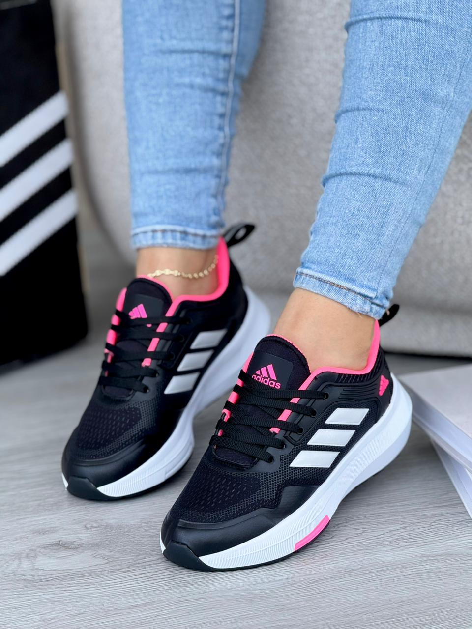 TENIS ADIDA RUNNING DAMA