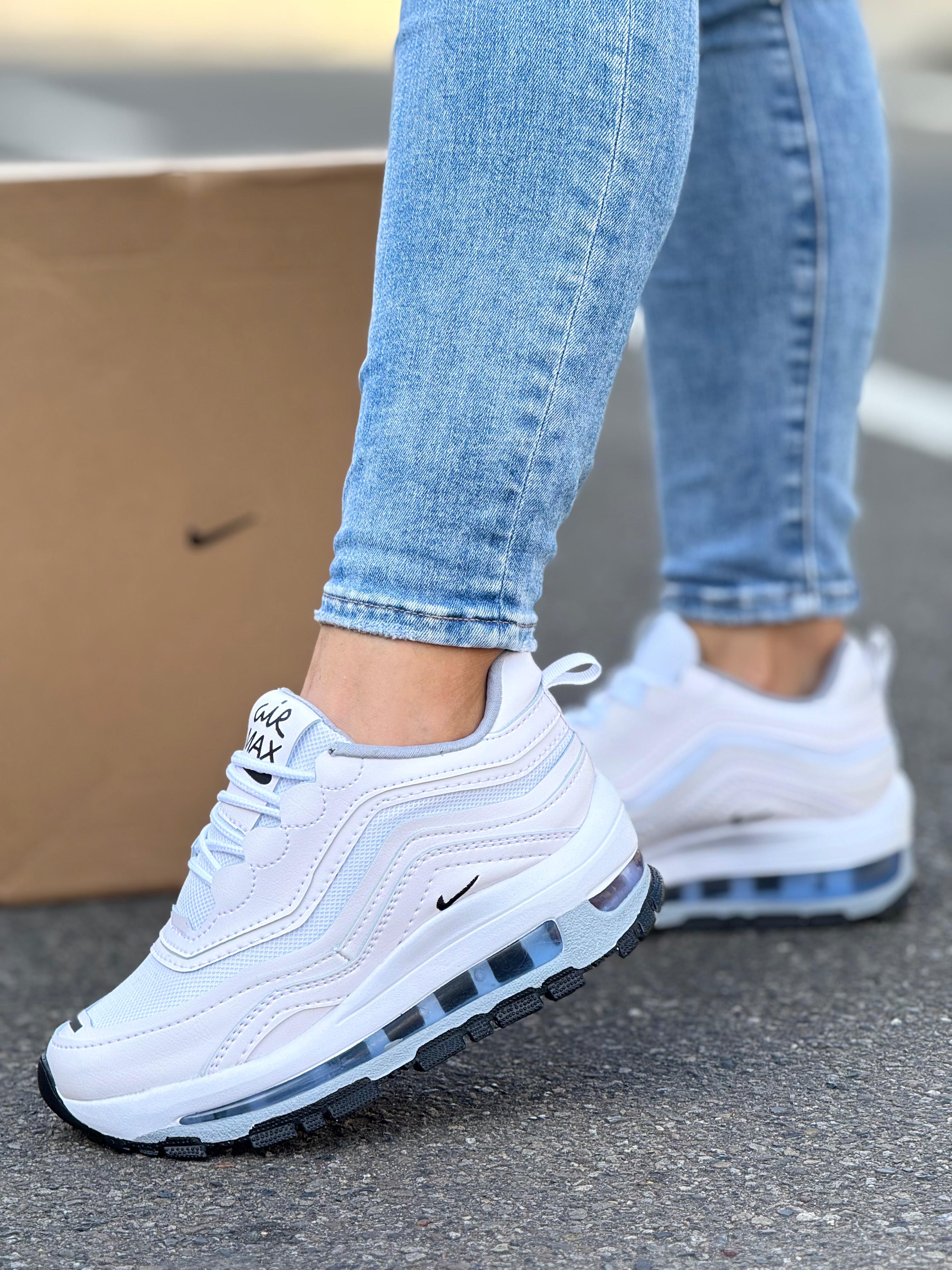 TENIS NIK RS